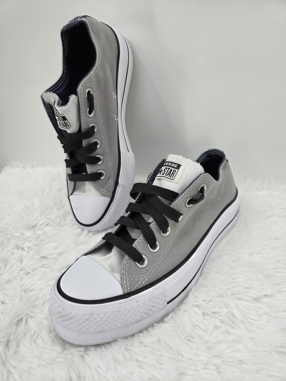 Converse Chuck Taylor All Star Platform Low Top Gray Canvas Sneakers Womens 7.5